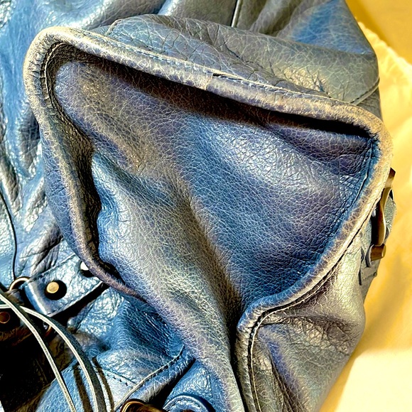 Authentic Balenciaga city classic leather bag - Picture 7 of 9